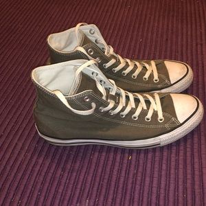 Grey Converse Chuck Taylors